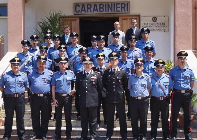 Il generale Mosca in visita alle caserme dell’isola