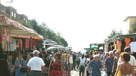 Vada, il mercato non si sposta