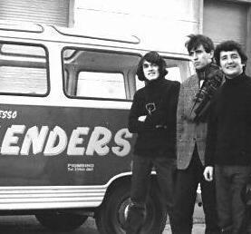 Bassista e voce dei Pooh tra il 1966 e il 1973, vinse da solista il Festival di Sanremo