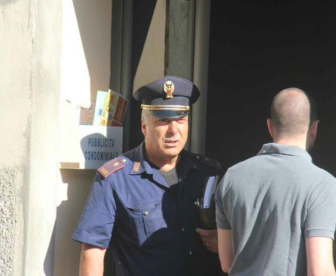 Ritrovato in una sala giochi il figlio della donna morta: indagato per truffa e occultamento di cadavere 