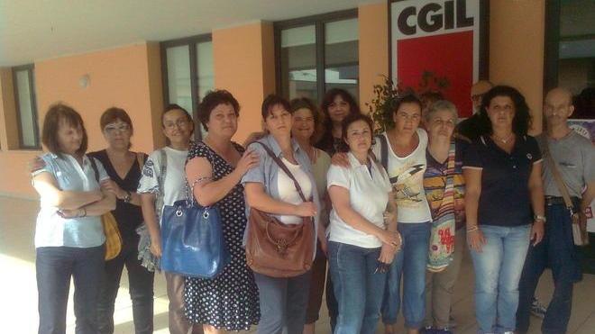 In sciopero i dipendenti della ditta di pulizie degli uffici comunali
