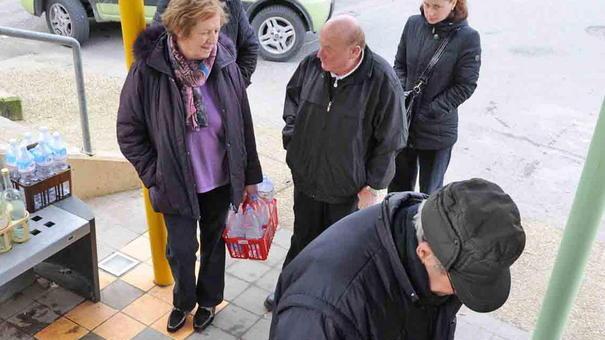 Terzo fontanello a Vignole, Catena resta a... bocca asciutta
