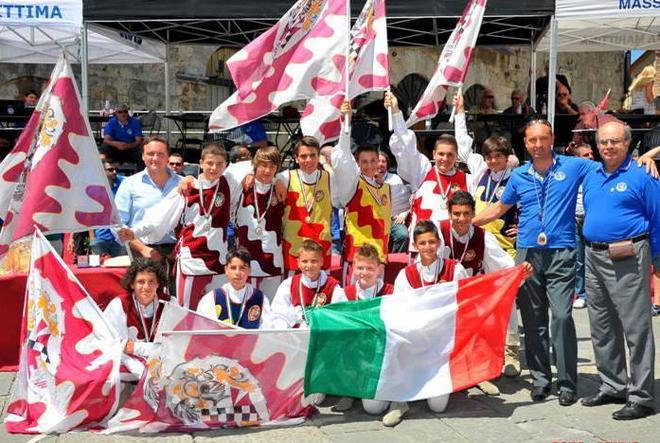 Sbandieratori campioni italiani under 15