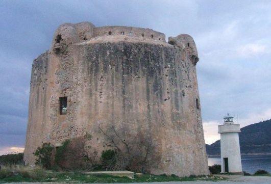 La torre di Porto Conte, tra le più grandi di Alghero