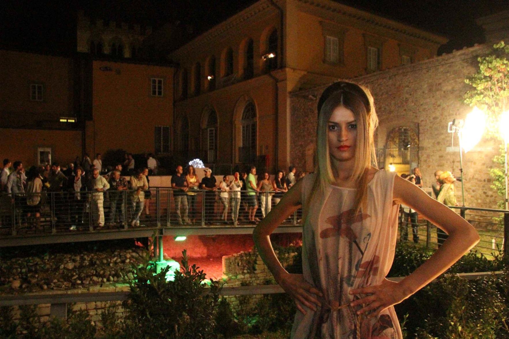 Il centro vive sotto le stelle 