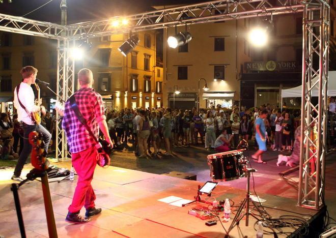 Partenza un po’ lenta dello shopping di sera «Ma è solo il rodaggio» 