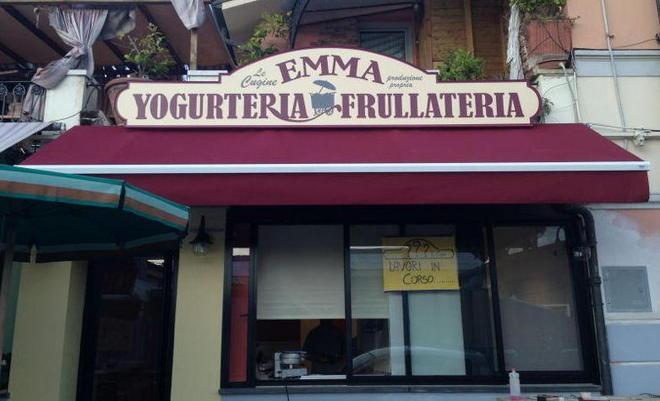 Oggi in Darsena apre la yogurteria