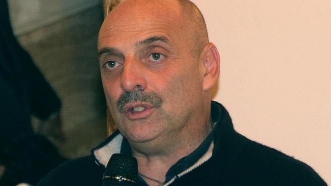 Paolo Brosio in visita al “volto di Gesù” apparso a Canevara