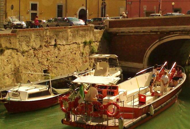 Poesie senza guinzaglio e senza padroni