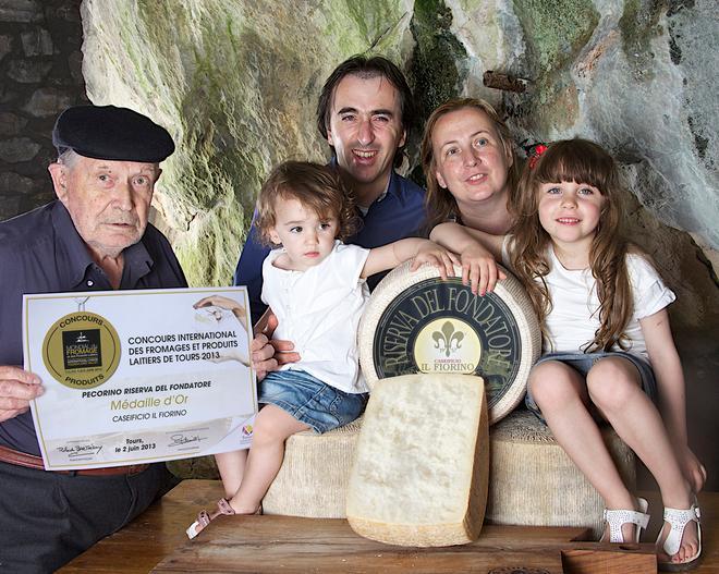 Plastica e non legno per il pecorino più buono al mondo 
