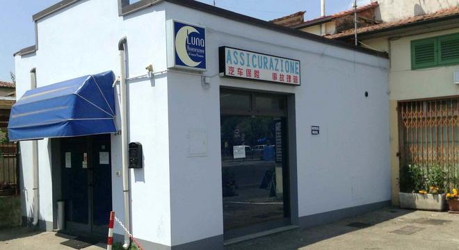 I clienti danno la caccia al broker sparito 