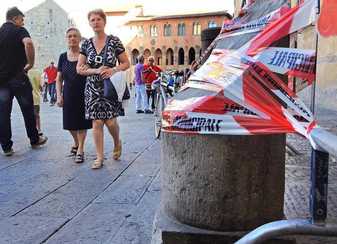 Ripreso il gruppo di vandali che ha rotto la colonnina