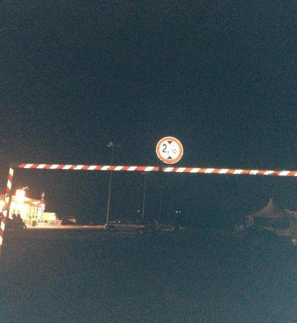 Cade al parcheggio dei Tre Ponti soccorsi complicati 