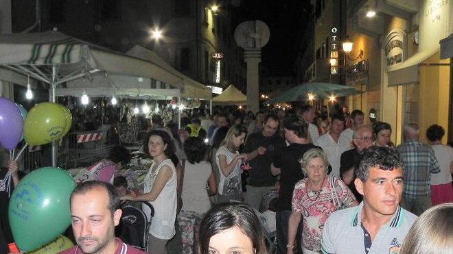 Ok lo sbaracco e la "guancialata" in piazza