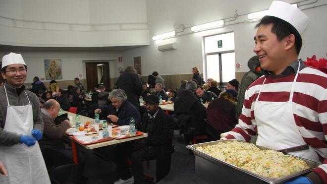 I commercianti del centro in aiuto della mensa dei poveri
