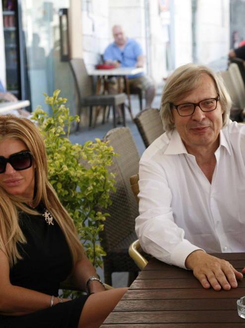 Sgarbi scalda gli animi e parla di sfregio 