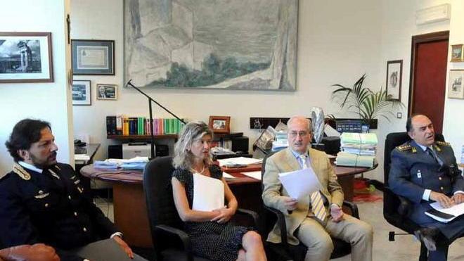 Riciclaggio, stamani gli interrogatori dei cinque arrestati