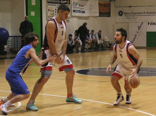 Basket Prato con Pinelli e linea verde 