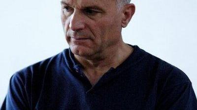 «Ceccanti non dimora in modo stabile in Italia»