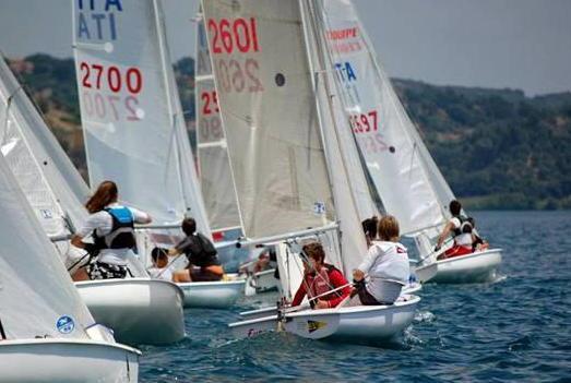 Elbani grandi protagonisti alle regate sul lago di Bracciano