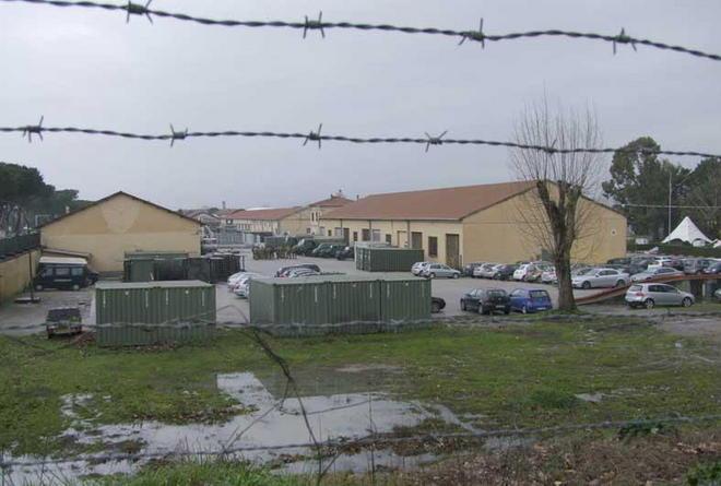 Stop al progetto caserme, i turisti passino dal centro 