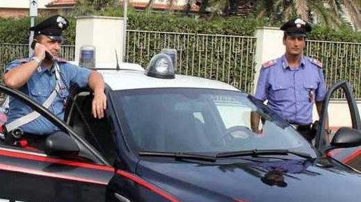 Finisce a botte e sputi la partita tra rioni arrivano i carabinieri