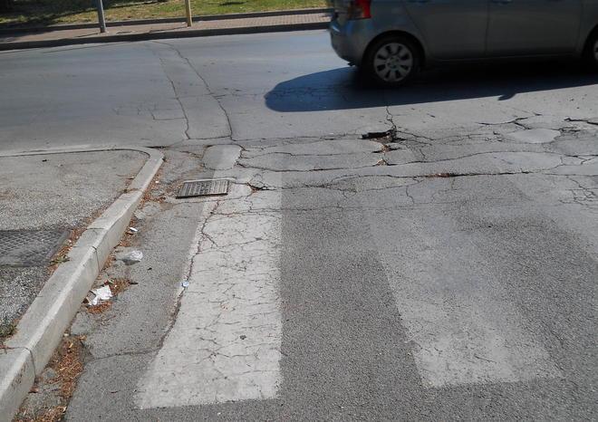 Erba alta e gialla, raffica di sos 