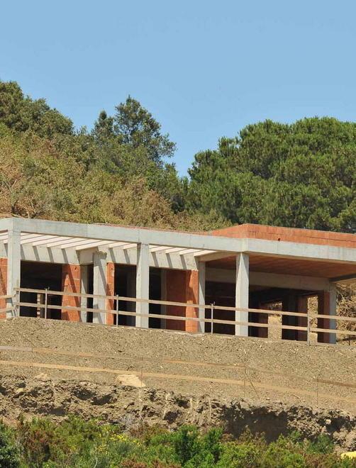 Collina sfregiata e i sindaci ora litigano 