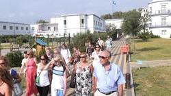 Seguendo D'Annunzio tra spiaggia, pineta e lusso anni Trenta