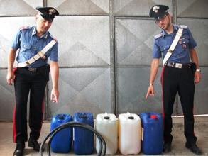 Trovati a rubare gasolio in un deposito di tir 