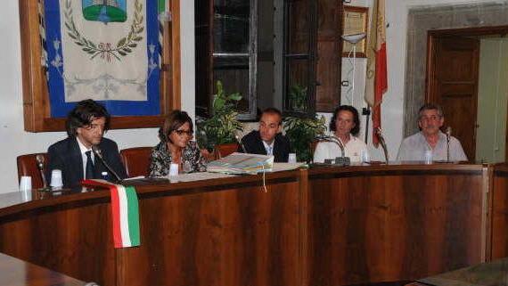 Il Pd: «La fusione con Pescaglia decisa senza confronto»