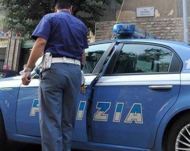 Arancia meccanica: in tre malmenano un giovane 