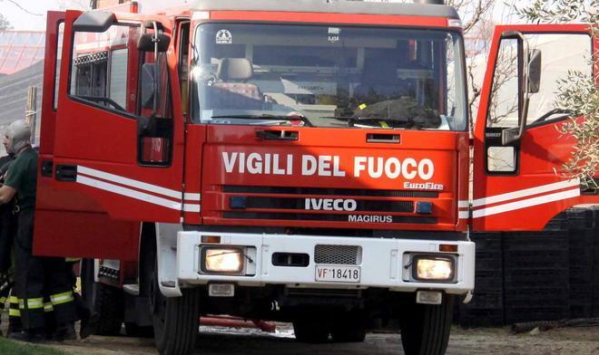Auto rischia d’esplodere per il gas 