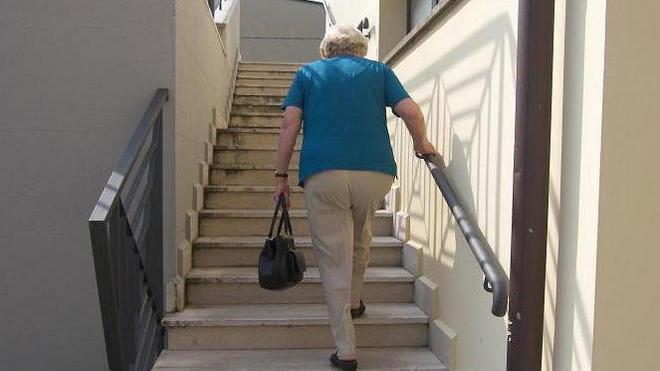 Ascensore guasto all’Asl troppi disagi da 9 giorni