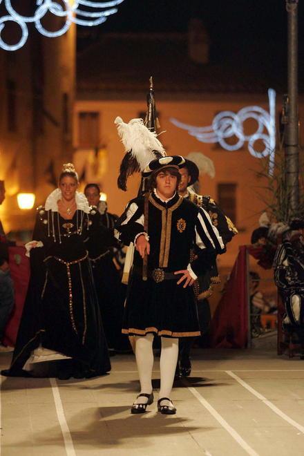 Gara tra undici gruppi di sbandieratori e musici a Cerreto 