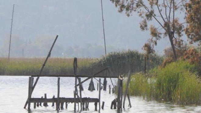 Soccorso in mezzo al lago in piena notte