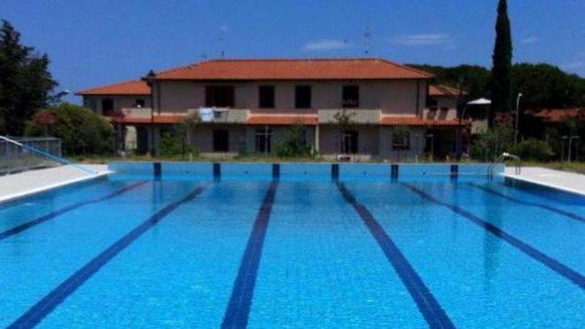 Marciana Marina, la piscina apre anche per chi non è socio