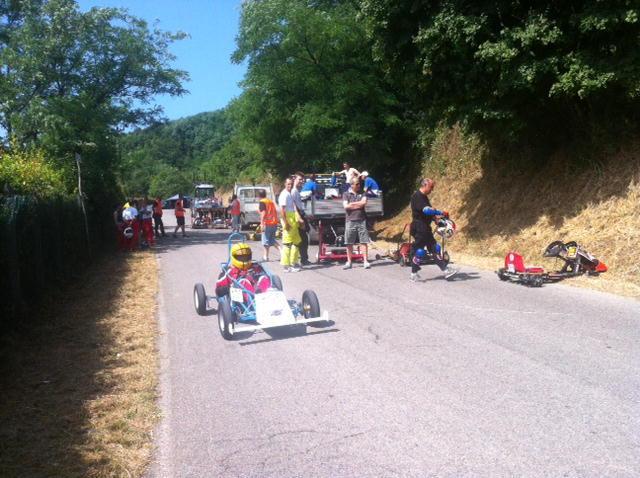 I carretti-bolidi si sfidano nel Gran premio Valbisenzio a Schignano 