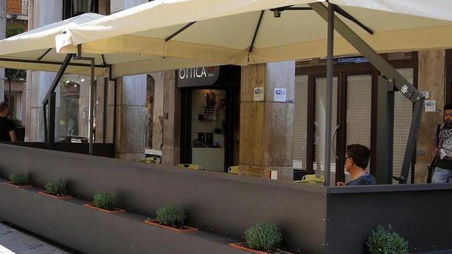 Italia Nostra dichiara guerra ai gazebo: «Sono stanze in strada»
