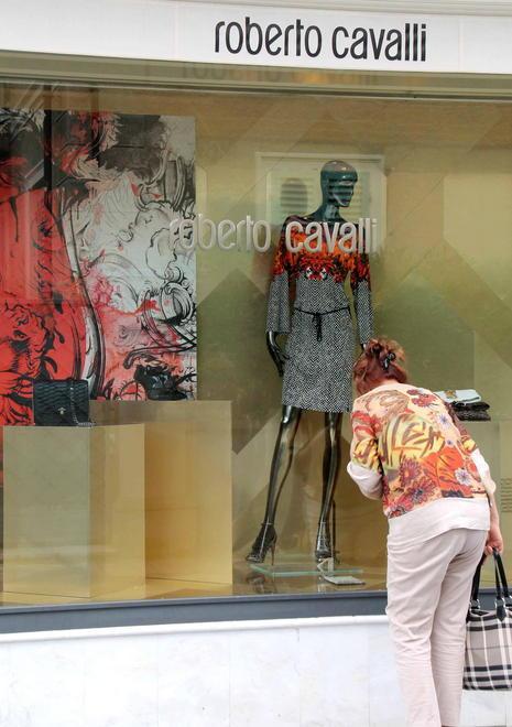 Saldi aboliti a Forte «Tanto da noi comprano i russi» 