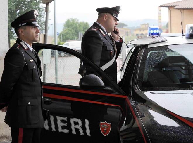Botte e violenze all’anziana madre 