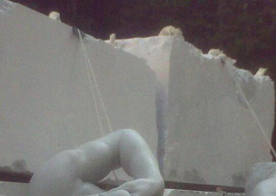 I topini di cemento-gesso irrompono a Marble Weeks 