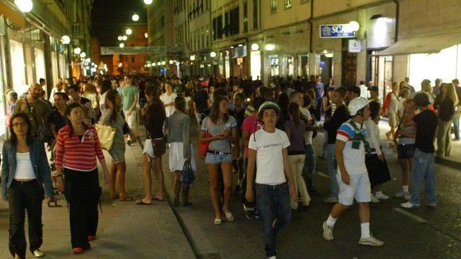 Saldi sotto le stelle in via Ricasoli