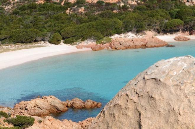 Budelli, il Parco lancia una raccolta fondi per acquistare l’isola 