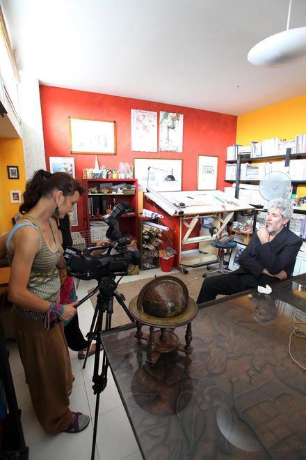 Benvenuti gira un video nel cuore di Empoli 