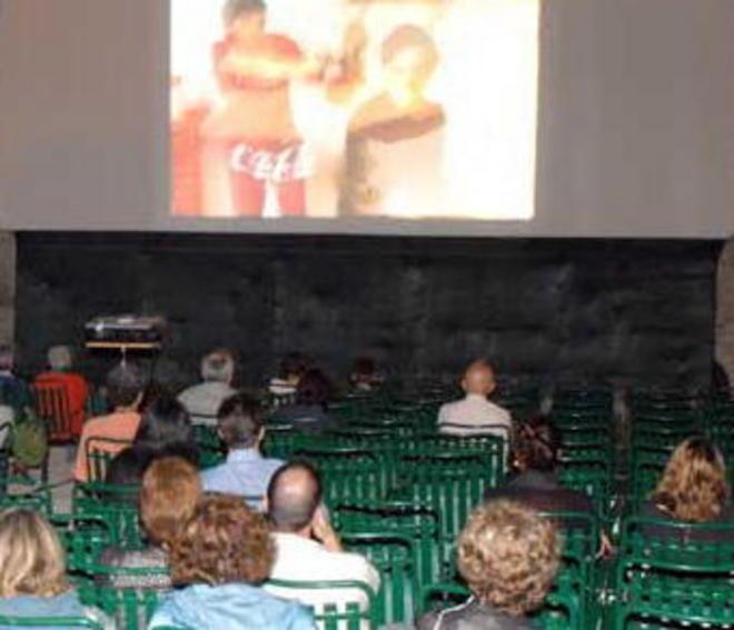 Cinema sotto le stelle manca il permesso