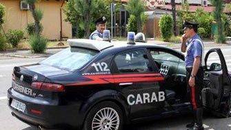 Ruba all’Esselunga e aggredisce i carabinieri