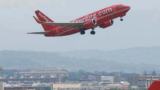 Aeroporto, consigli in piazza