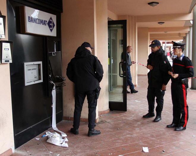 Rapinò una banca a Certaldo nel giugno 2012 arrestato in Sicilia 
