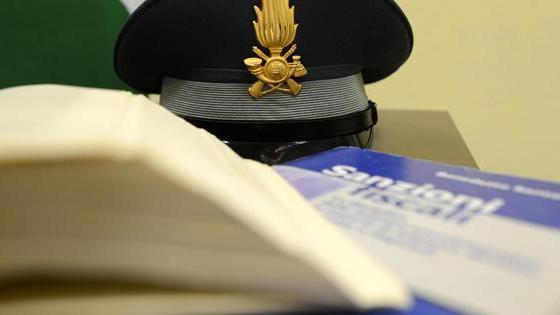 Sette anni al maresciallo della Finanza